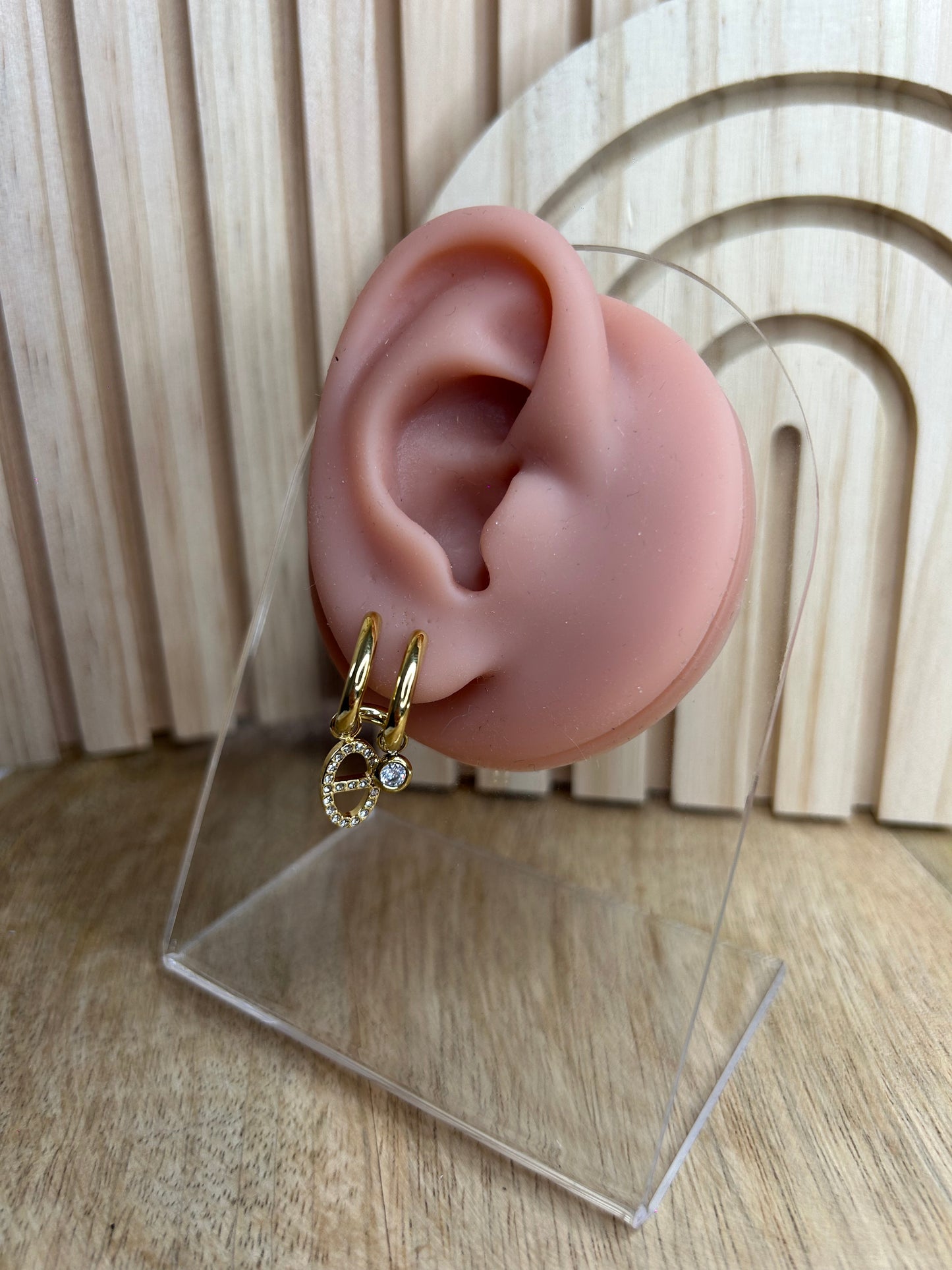 Boucles d’oreilles anneaux dorés avec pendentif - acier inoxydable doré