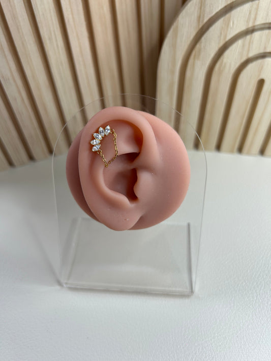 piercing Titane Doré – Strass & Chaîne