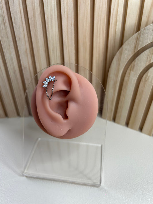 piercing Titane Argenté – Strass & Chaîne