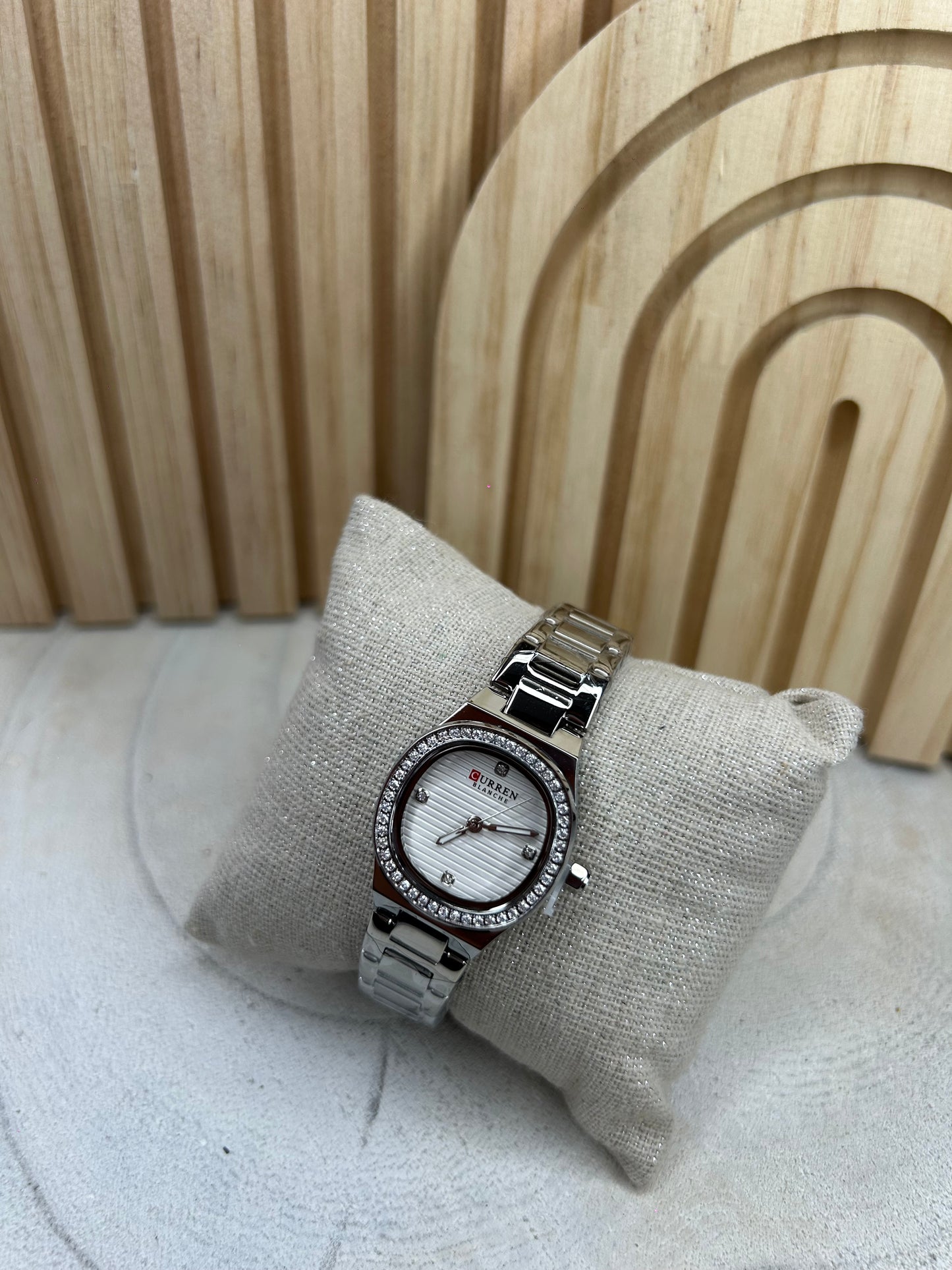 Montre Femme Carrée – Argent & Blanc