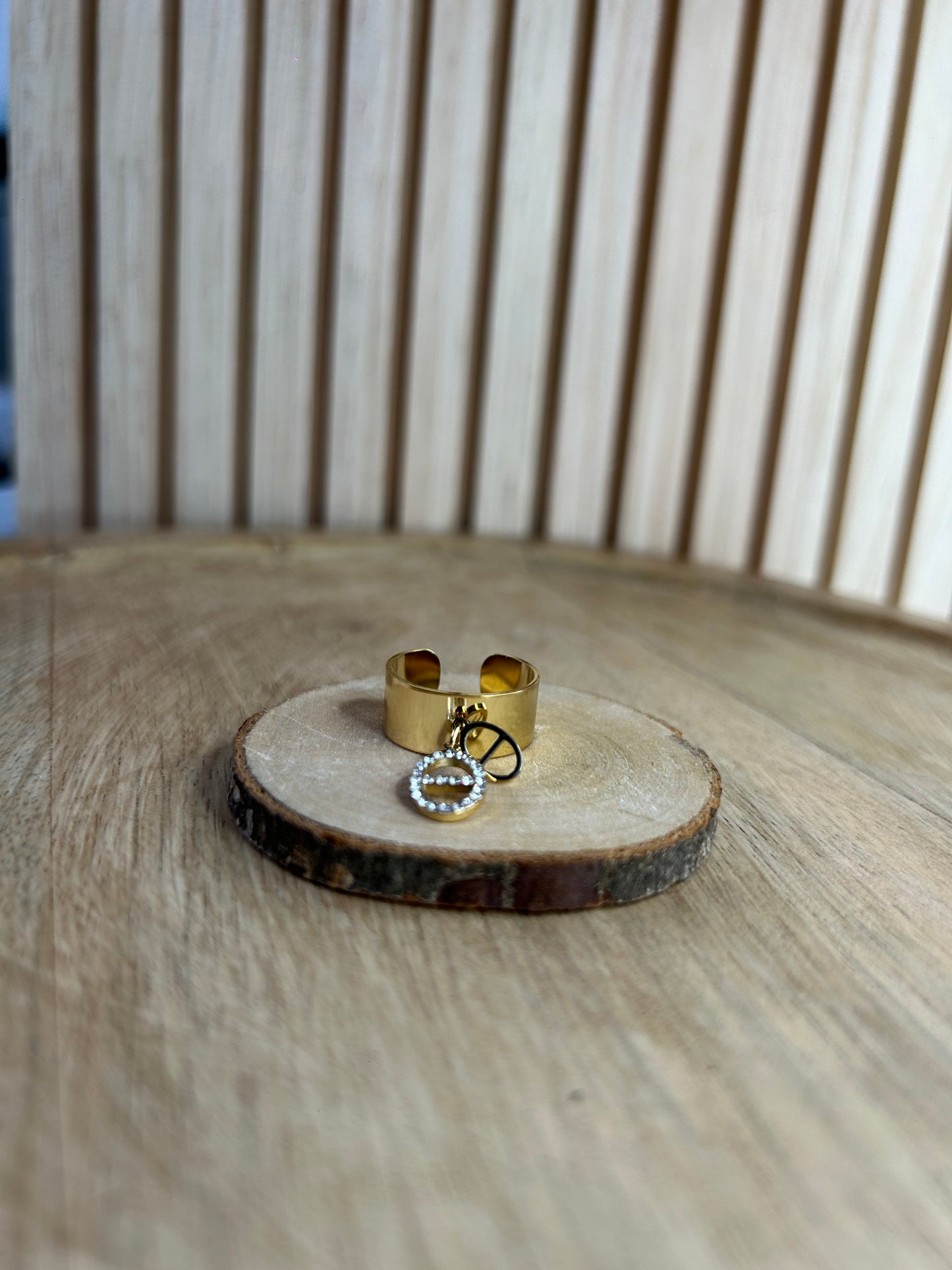 Bague Breloque – Dorée & Strass