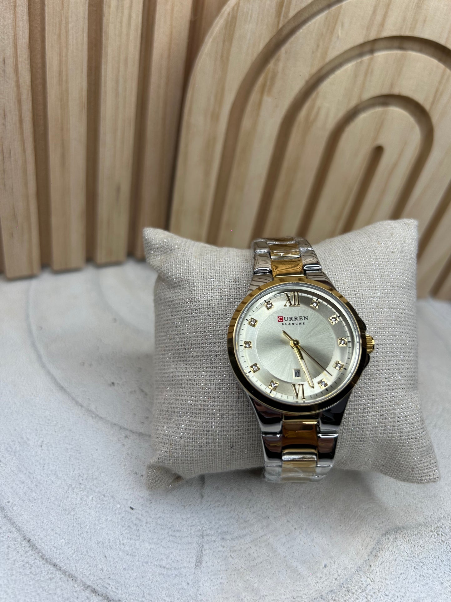 Montre Femme Bicolore – Fond Doré