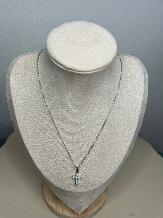Collier Croix en Strass Argenté – Acier Inoxydable