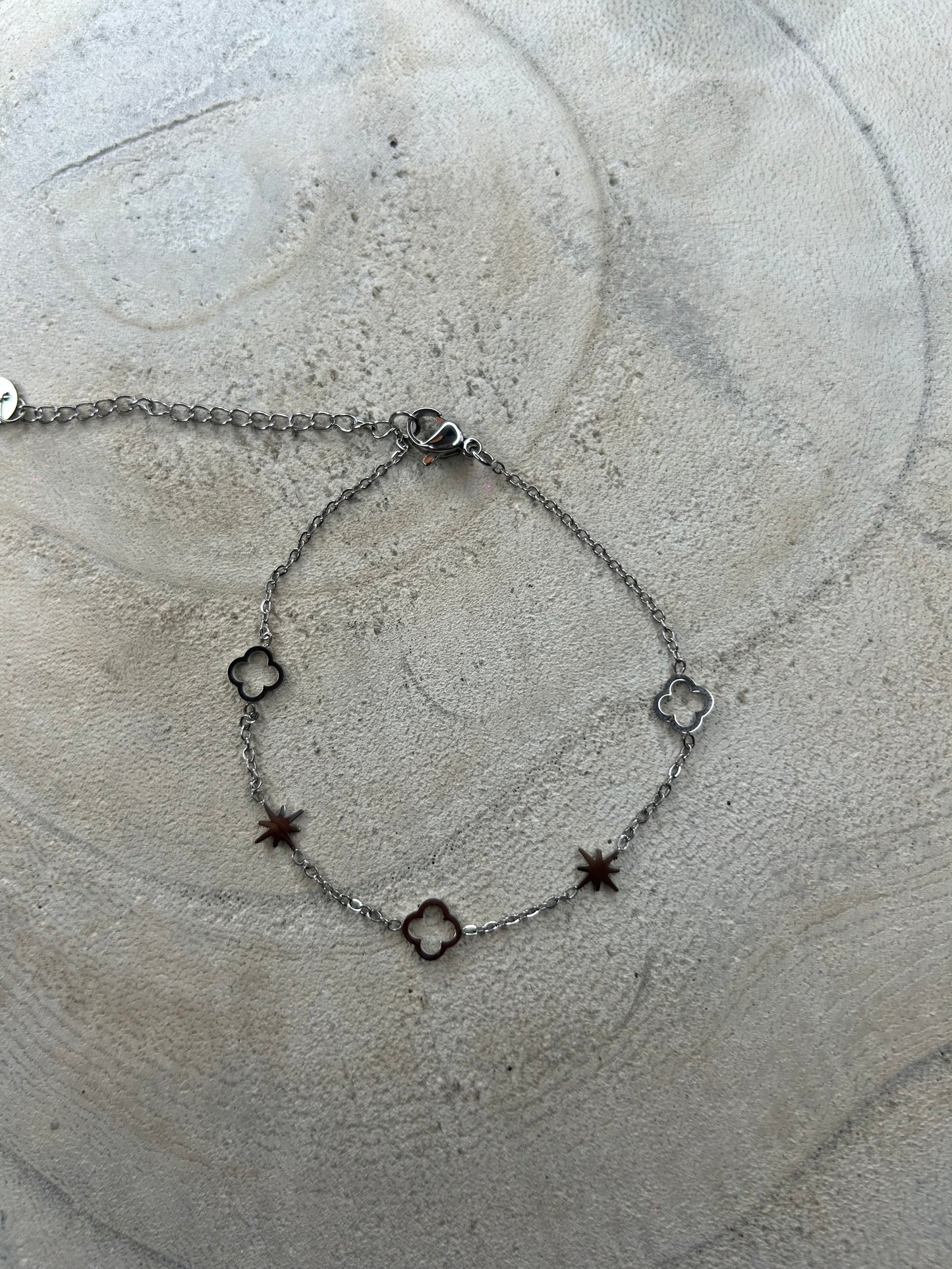 Bracelet Femme Argenté Ajustable – Acier Inoxydable avec Étoiles