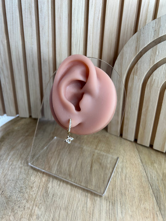 Boucles d’oreilles anneaux fleur en strass – Doré